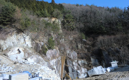 三河三霊山のひとつ、六所山。